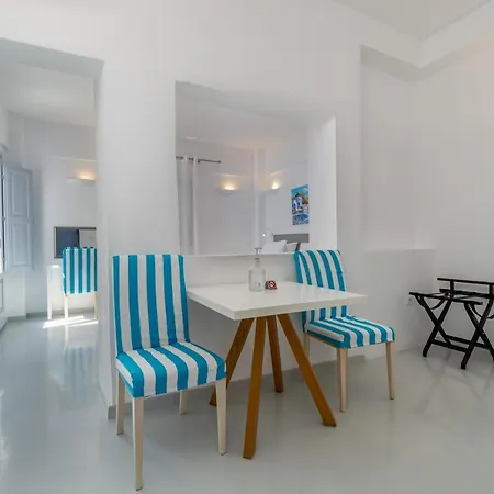 Hotel Central Fira Suites 3*