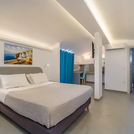 Central Fira Suites