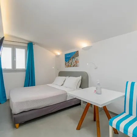 Central Fira Suites Hotel Fira (Santorini)