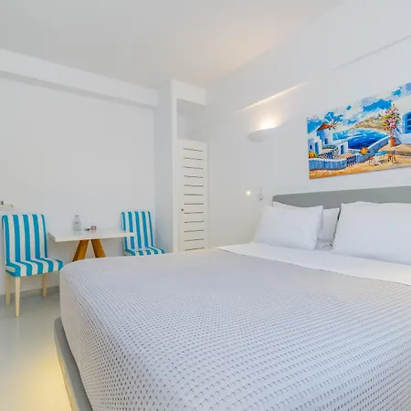 Central Fira Suites