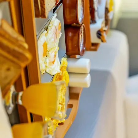 Central Fira Suites Hotel